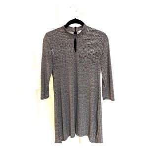 White House Black Market Tunic